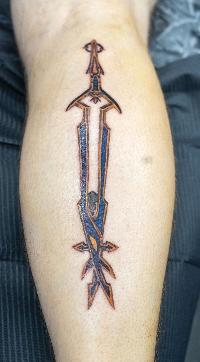 Final_fantasy_sword_-1